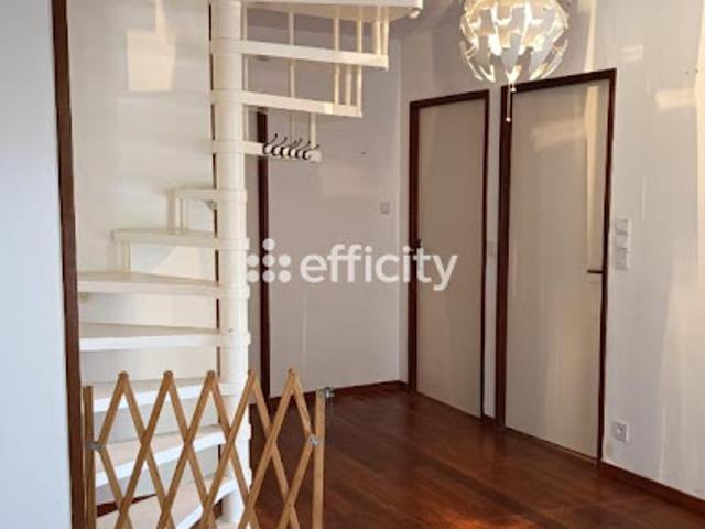 Vente Maison 6 pièces 130 m2 Sainte Foy d'Aigrefeuille