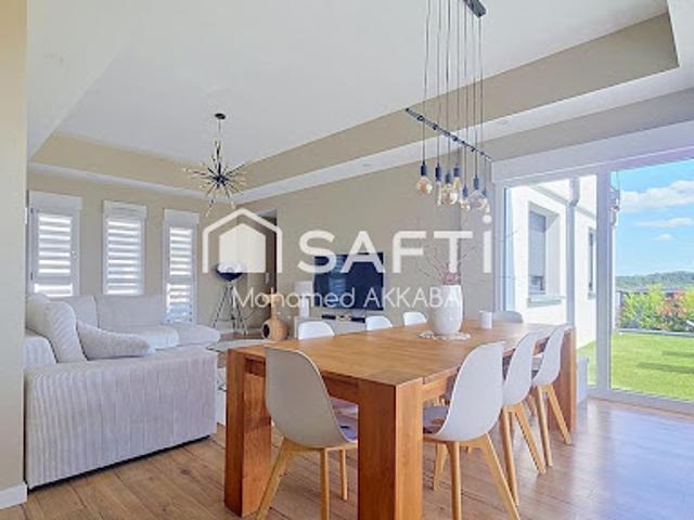 Vente Maison 6 pièces 130 m2 Valmont