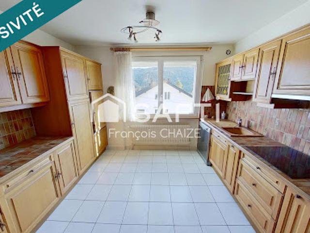 Vente Maison 6 pièces 130 m2 Villers le Lac