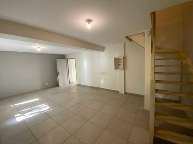 Vente Maison 6 pièces 131 m2 Cazaubon