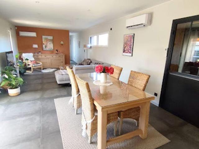 Vente Maison 6 pièces 131 m2 Commelle Vernay