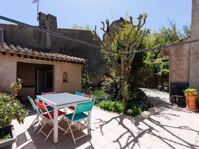 Vente Maison 6 pièces 131 m2 Fontjoncouse