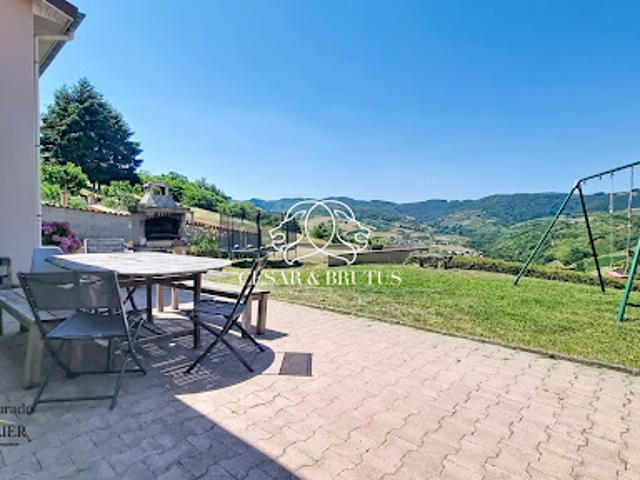 Vente Maison 6 pièces 131 m2 Vaux en Beaujolais