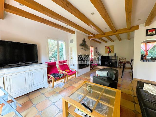 Vente Maison 6 pièces 131.2 m2 Saint Leu la Forêt