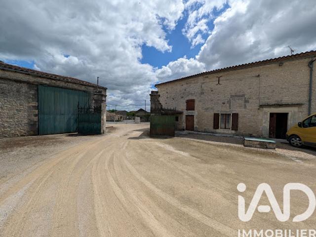 Vente Maison 6 pièces 132 m2 Echallat