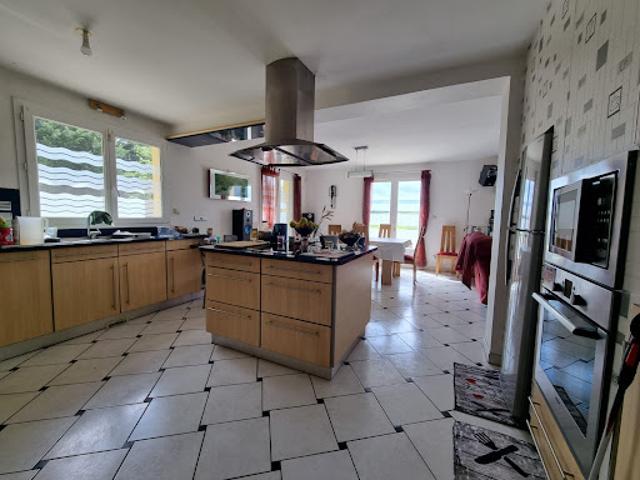 Vente Maison 6 pièces 132 m2 Génelard