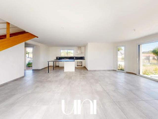 Vente Maison 6 pièces 132 m2 Longues sur Mer