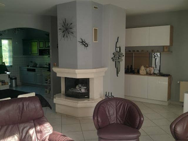 Vente Maison 6 pièces 133 m2 Champniers
