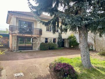 Vente Maison 6 pièces 144 m2 Sainte Foy lès Lyon