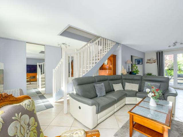 Vente Maison 6 pièces 145 m2 Marolles en Brie
