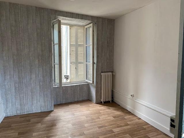 Vente Maison 6 pièces 145 m2 Mirebeau
