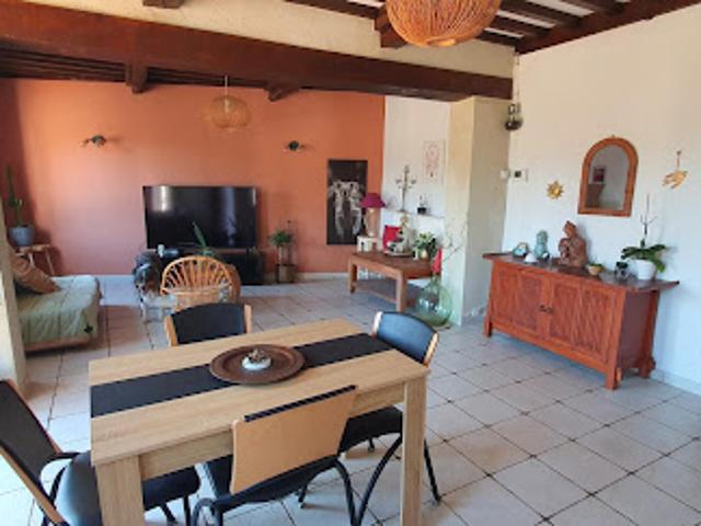 Vente Maison 6 pièces 145 m2 Monceaux en Bessin