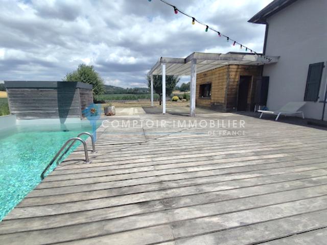 Vente Maison 6 pièces 145 m2 Montferrat