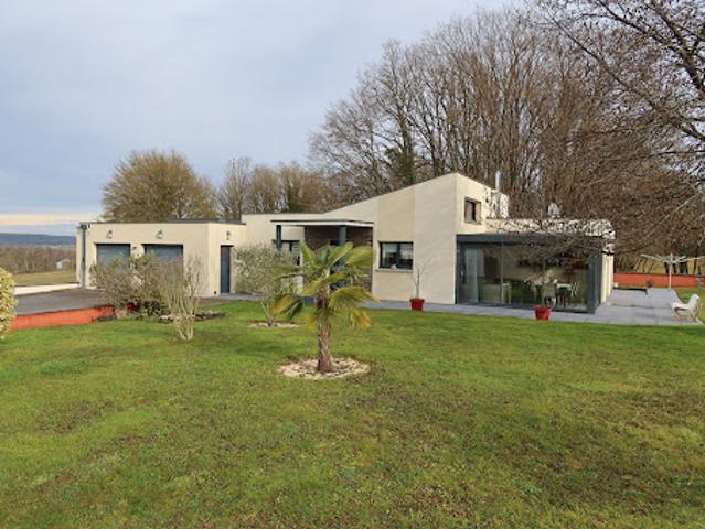 Vente Maison 6 pièces 145 m2 Geneuille