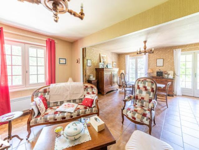 Vente Maison 6 pièces 145 m2 Castelfranc