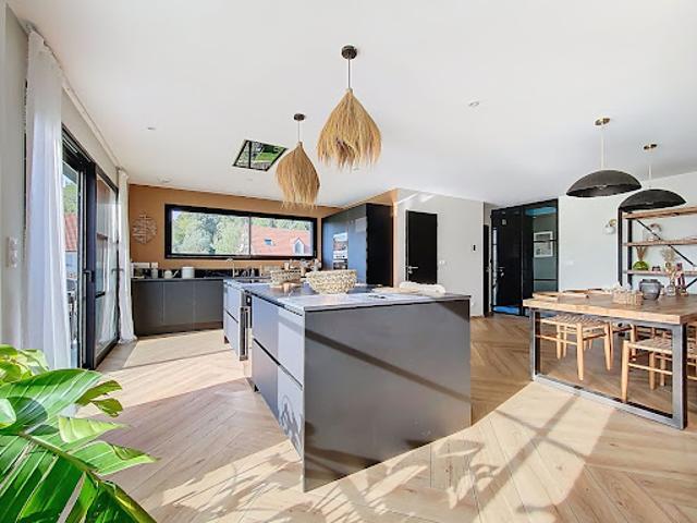 Vente Maison 6 pièces 145 m2 La Calotterie