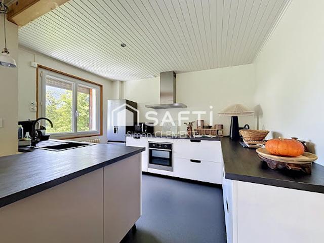 Vente Maison 6 pièces 145 m2 Lamoura