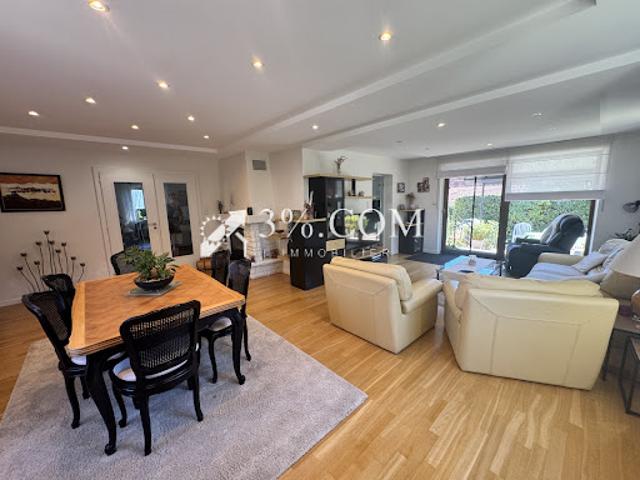 Vente Maison 6 pièces 145 m2 Saessolsheim