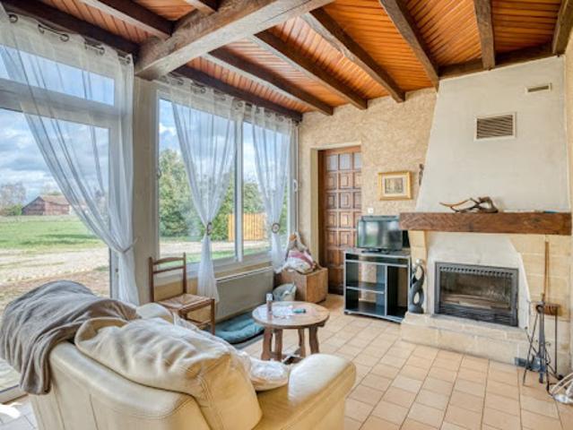 Vente Maison 6 pièces 145 m2 Saint Pierre d'Eyraud