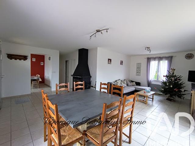 Vente Maison 6 pièces 145 m2 Saintes