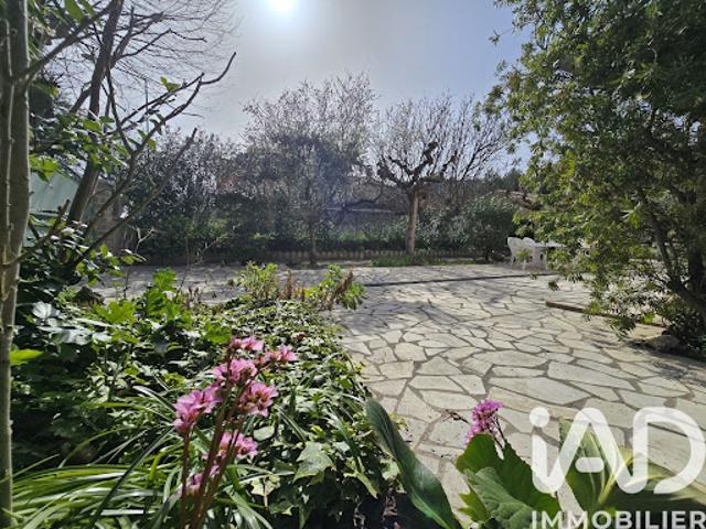 Vente Maison 6 pièces 146 m2 Connaux
