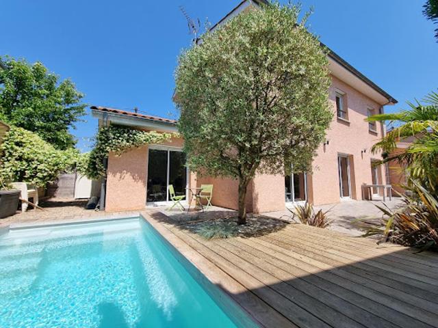 Vente Maison 6 pièces 146 m2 Decines charpieu
