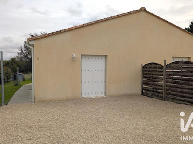 Vente Maison 6 pièces 146 m2 Saint Amant de Boixe