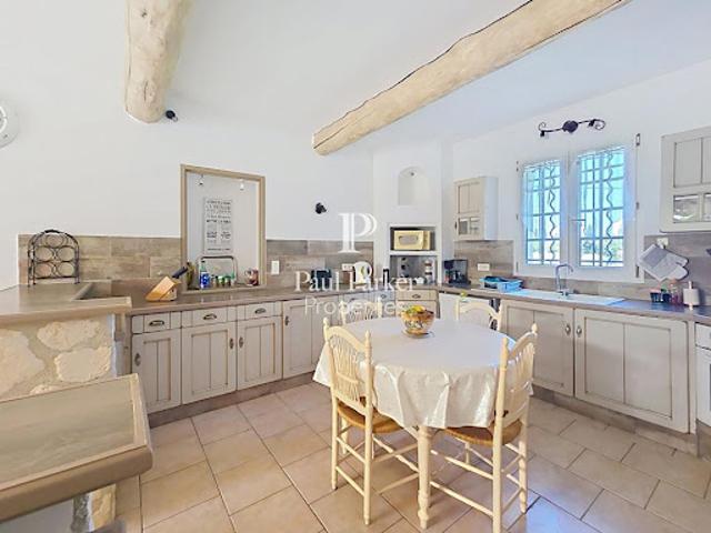 Vente Maison 7 pièces 215 m2 Saint Rémy de Provence
