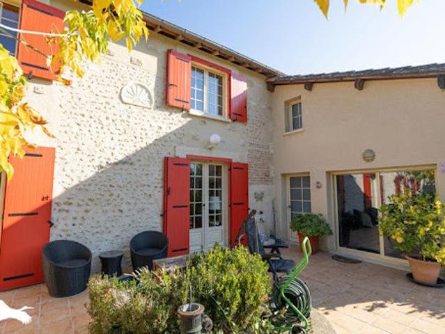 Vente Maison 6 pièces 146 m2 Vergt