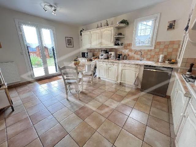 Vente Maison 6 pièces 147 m2 Combs la Ville