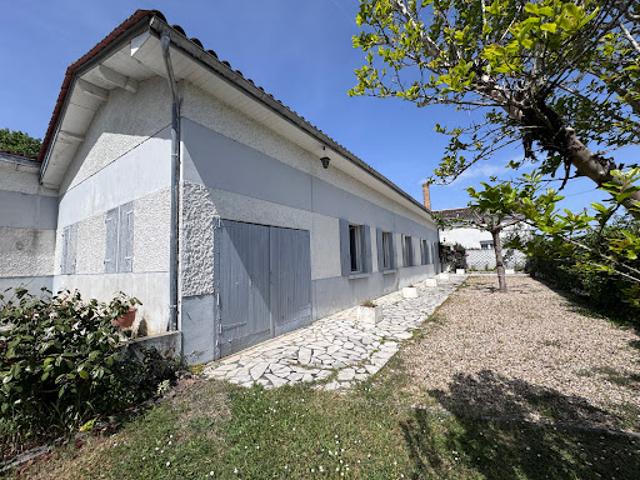 Vente Maison 6 pièces 147 m2 Lagorce