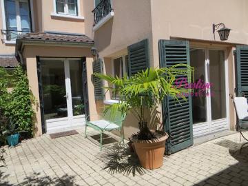 Vente Maison 6 pièces 147 m2 Le Mesnil le Roi