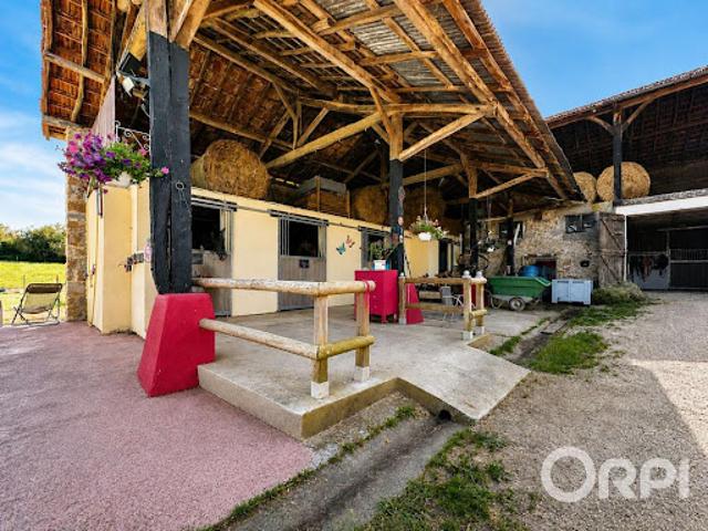 Vente Maison 6 pièces 147 m2 Saint Marcet