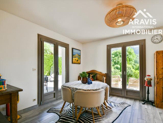 Vente Maison 6 pièces 147 m2 Thônes