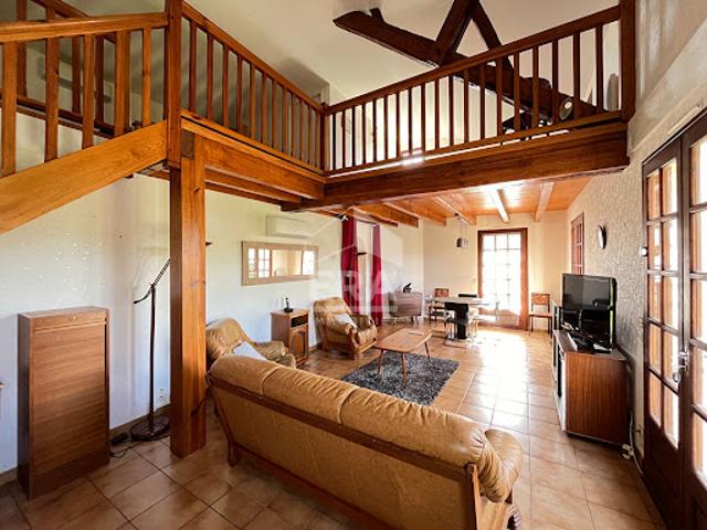 Vente Maison 6 pièces 147.5 m2 Roquefort