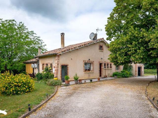 Vente Maison 6 pièces 148 m2 Montbartier
