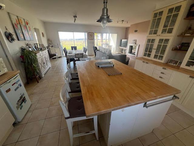 Vente Maison 6 pièces 148 m2 Cozes