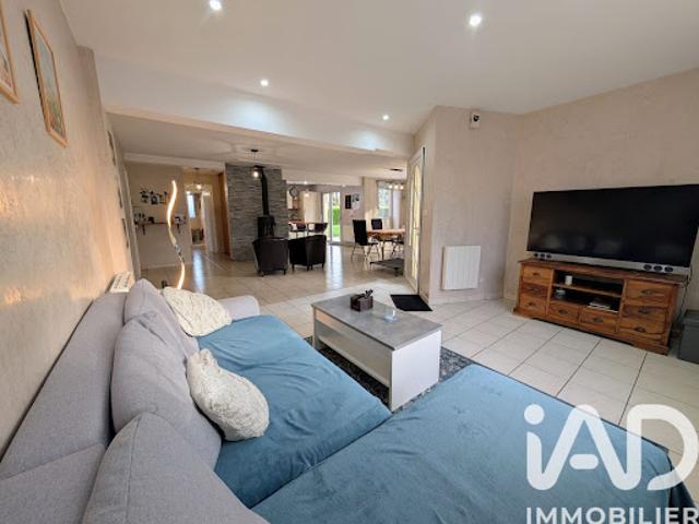 Vente Maison 6 pièces 148 m2 La Chapelle aux Filtzméens