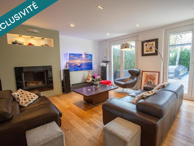 Vente Maison 6 pièces 148 m2 Le Mesnil Saint Denis