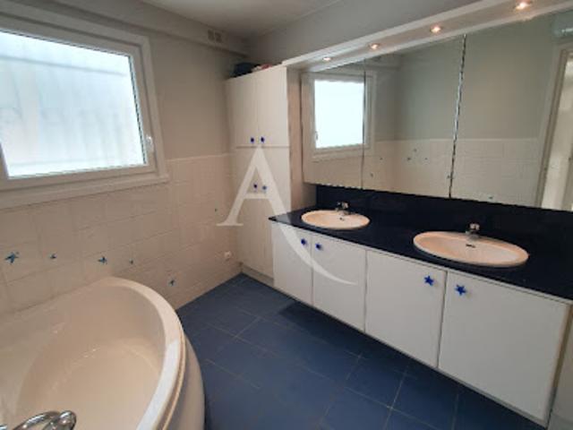 Vente Maison 6 pièces 148 m2 Renescure