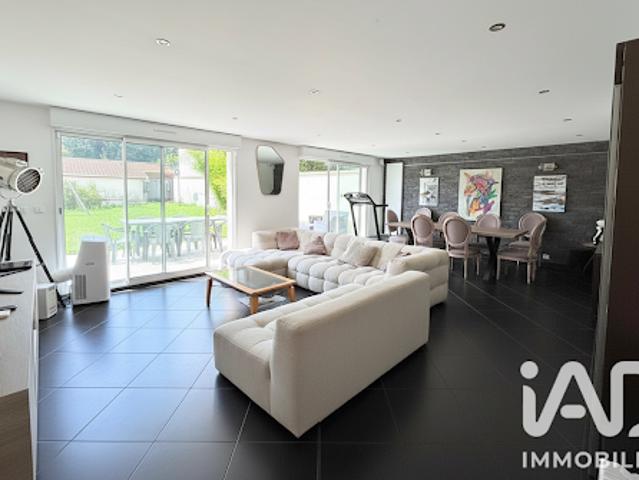 Vente Maison 6 pièces 148 m2 Saint Brice sous Forêt