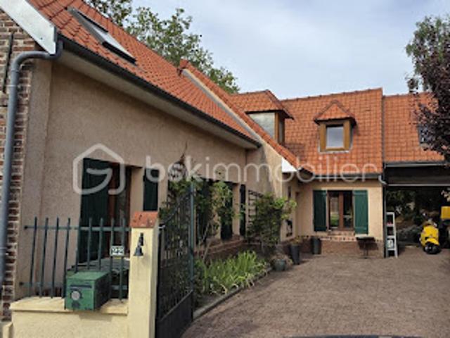 Vente Maison 6 pièces 148 m2 Saint Fuscien