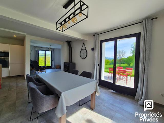 Vente Maison 6 pièces 155 m2 Savigny