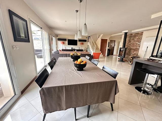 Vente Maison 6 pièces 149 m2 Ozoir la ferriere