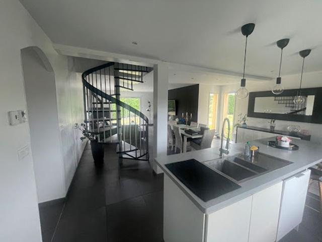 Vente Maison 6 pièces 140 m2 Magneux Haute Rive