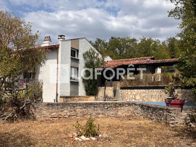 Vente Maison 6 pièces 140 m2 Mercuès