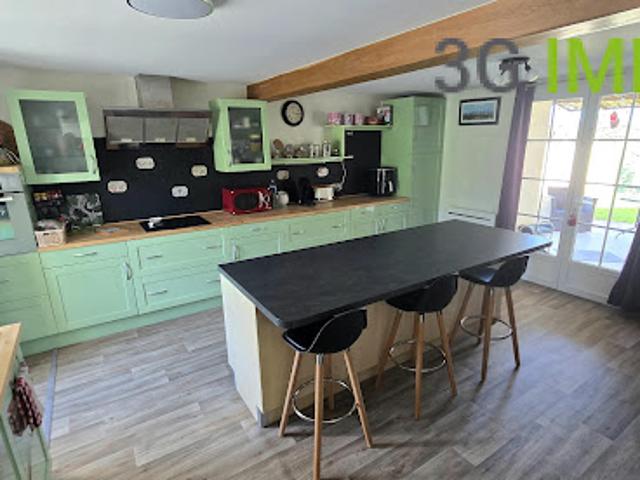 Vente Maison 6 pièces 140 m2 Moussac