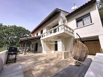 Vente Maison 6 pièces 140 m2 Belcodène