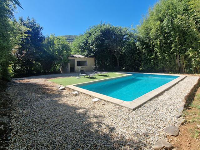 Vente Maison 6 pièces 140 m2 Bessèges