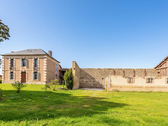 Vente Maison 6 pièces 140 m2 Castelnau Magnoac